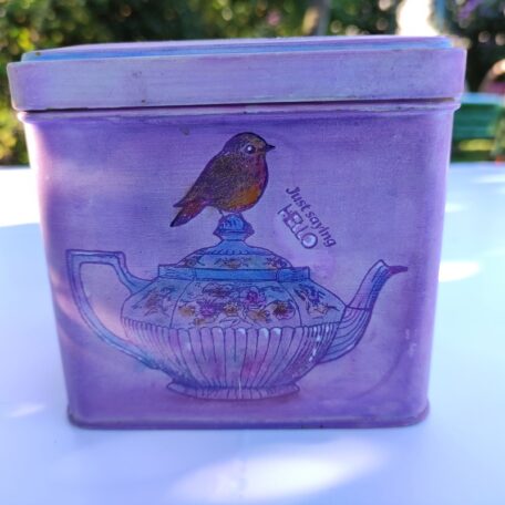 Boite à thé en métal Vintage lilas- mauve, décor face oiseau sur théière - création @Art Cocofolies