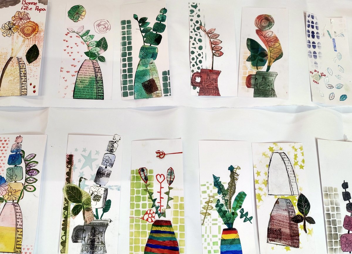 Cartes florales réalisées lors d'une animation Mixed-media par Corinne Rollet, à la Médiatheque de LHermitage en avril 2026